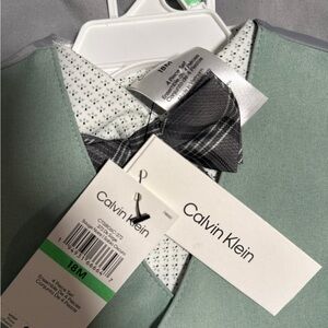 Calvin Klein Brand New Suit Baby 18 Months with Shorts